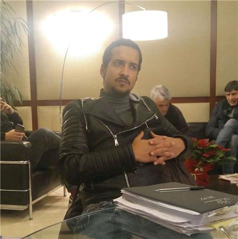 Insegnante inglese con dialetto inglese offre lezioni privati.. cresiutto 16 anni in ingilterra oltre insegnare la lingua anche il dialetto