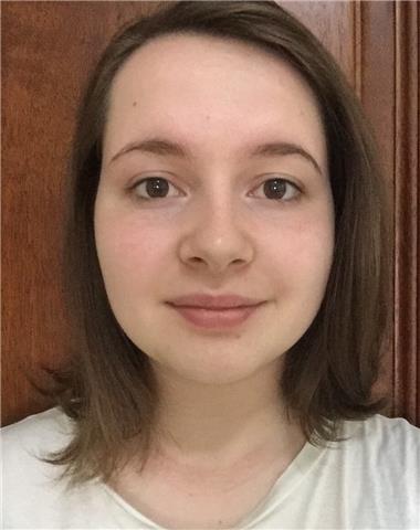 Studentessa dell’accademia di Belle Arti di Catania impartisce lezioni di disegno tecnico nelle zone di Catania e Misterbianco