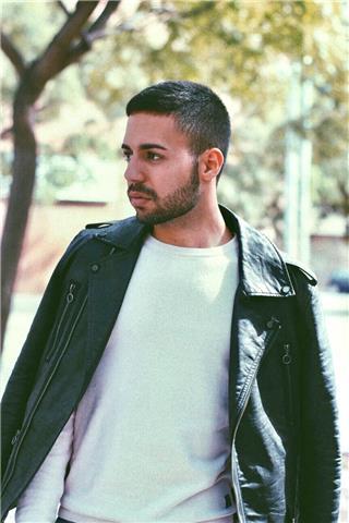 Profesor de inglés con titulación b2 ofrece clases particulares, también ofrezco clases de catalán y castellano