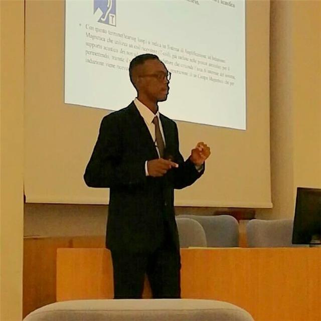 Laureato in Ingegneria Infor. ed Elettr. dà ripetizioni di Matematica/Fisica