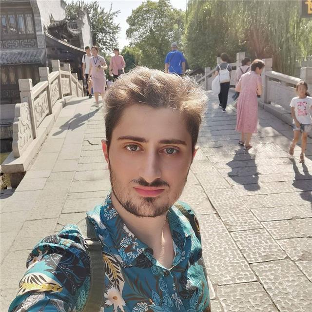 Dottore magistrale in filosofia offre ripetizioni per scuola/università