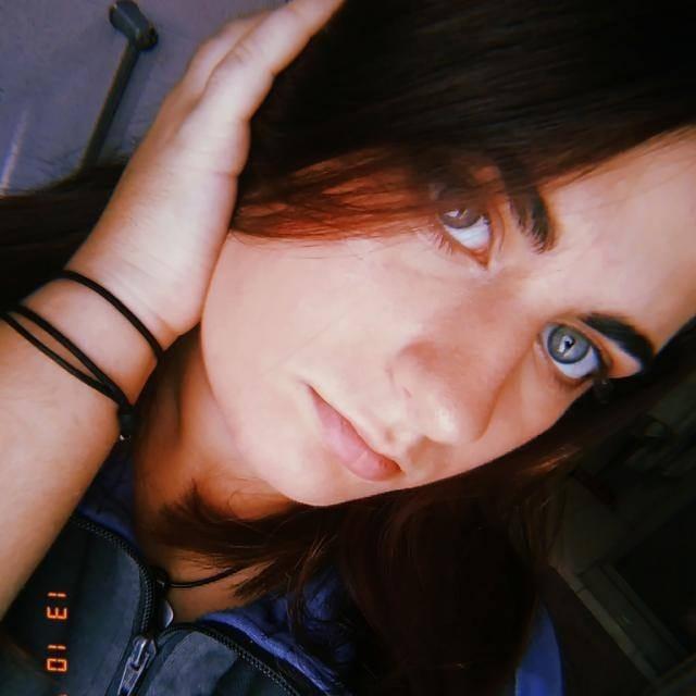 Diplomanda del liceo scienze umane opzione economico sociale che offre ripetizioni e aiuto compiti