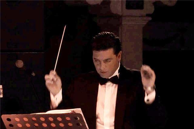 Insegnante di canto e pianoforte