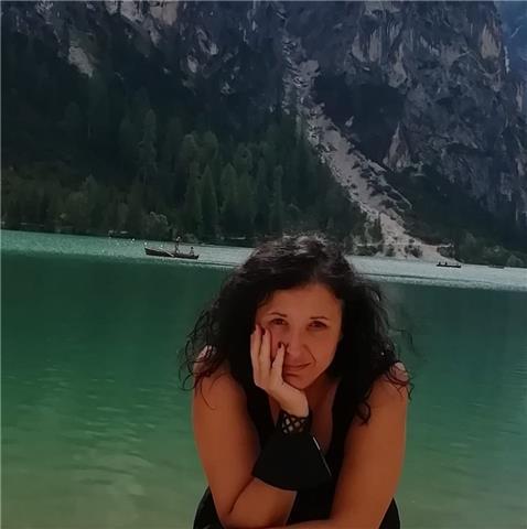 Si impartiscono lezioni di lingua francese dalla conversazione alla grammatica per adulti e per studenti medie e scuole superiori