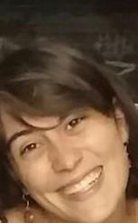 Studentessa universitaria appena rientrata da Parigiin e a milano e a distanza