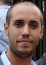 Profesor titulado en magisterio de música, piano, primaria y educación infantil