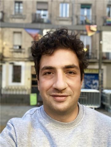 Tutor de Inglés nativo de Nueva York. Tengo la pacion para ayudar todos que quiere aprendir ingles
