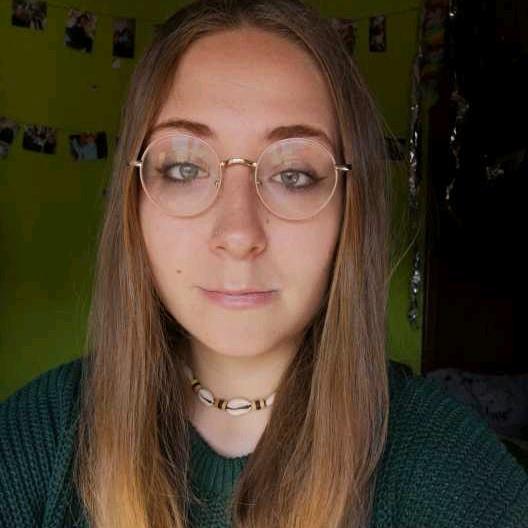 Doy clases económicas de biología principalmente, aunque se pueden ver otras asignaturas (preguntar). para niños de primaria y eso