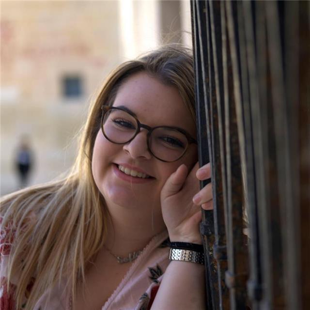 Profesora para impartir clases de repaso en primaria y eso