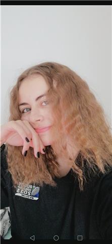 Correctrice professionnelle en Master de Lettres, je donne des cours de français (grammaire/orthographe/orthotypographie...) et de littérature, du CP à la Terminale