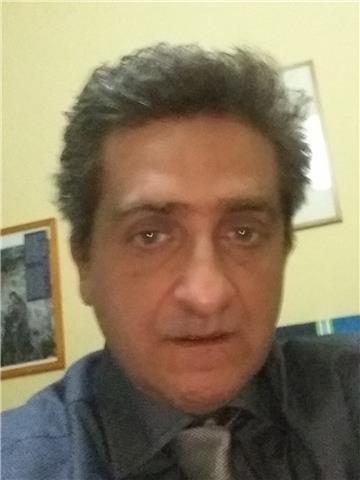 insegnante matematica offre lezioni private di matematica per gli allievi dei licei
