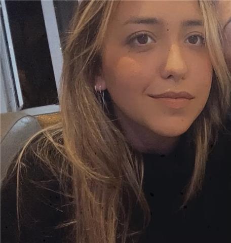 Estudiante ofrece clases de inglés tanto a niños como a adultos