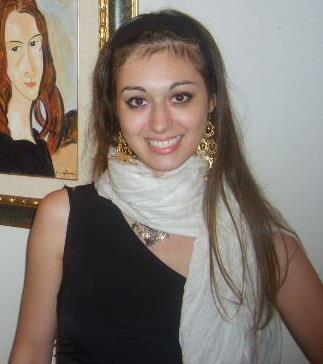 Insegnante di lettere (laurea lettere antiche: 110 e lode) fornisce lezioni di greco, latino, italiano, aiuto tesi ed esami