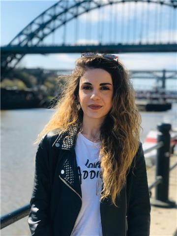 Estudiante de nutrición humana y dietética dando clases desde los 16 años en materias de matemáticas, física, química, inglés, lengua castellana y biología. actual erasmus en inglaterra