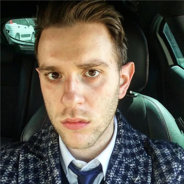 Bilaureato in finanza e statistica offre ripetizioni di matematica (sia a domicilio che online) per qualsiasi livello di istruzione, anche in gruppo