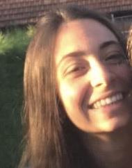 Madrelingua italiana, offro supporto nello studio della lingua italiana. Sono una studentessa universitaria, ho frequentato il liceo classico (voto di diploma 84/100), già fornito ripetizioni come attività di volontariato. Attualmente aiuto online ragazzi