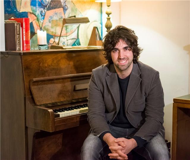 Lezioni di pianoforte in zona cinecittà. laureato al saint louis col massimo dei voti in pianoforte jazz