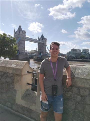 Profesor de ciencias: matemáticas, física o química. ingeniero químico de 4 año en la upm