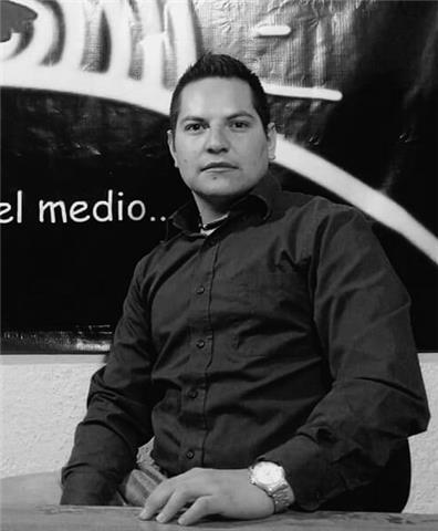 Coordinador Académico y profesor que imparte clases a nivel universitario