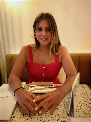 Hola doy clases particulares de infantil, primaria e inglés