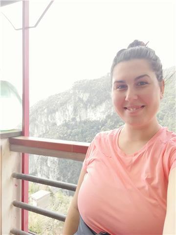 Insegnante di materie scientifiche per lo più chimica, fisica e matematica