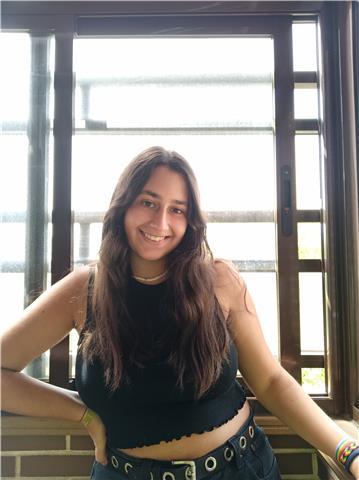 Estudiante universitaria da clases particulares a primaria y eso de todas las materias