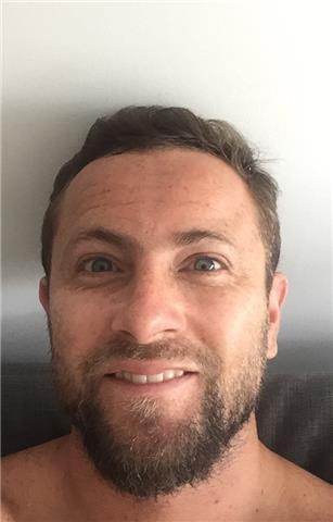 Biólogo marino con licenciatura en ciencias