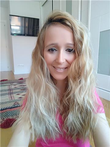 Diplomada de 33 años se ofrece para dar clases particulares a domicilio con 10 años de experiencia en la docencia particular. todas asignaturas