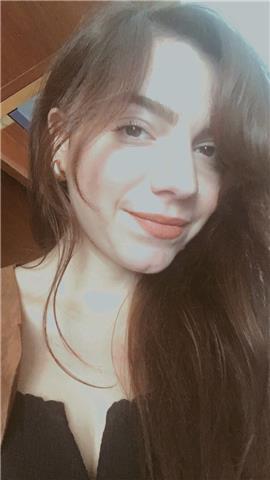 Sono una studentessa presso la facoltà di Giurisprudenza, precedentemente diplomata presso il liceo linguistico. Do ripetizioni private da quando ho finito il mio percorso di studi sia a ragazzi di scuola media che a ragazzi liceali, in varie materie scol