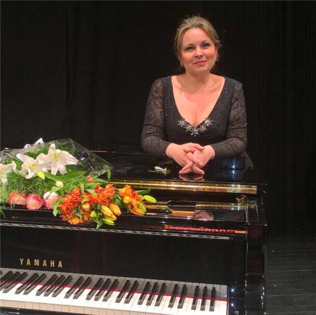 Musicoterapia, canto, piano, lenguaje musical, armonía y análisis musical