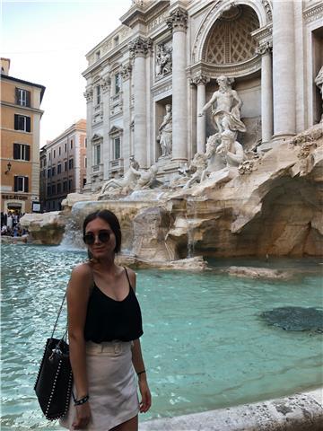 Doy clases particulares de primaria y eso de cualquier especialidad . además asignaturas de bachillerato ( química )