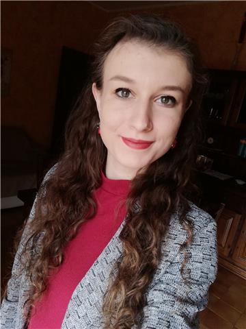 Studentessa universitaria disponibile per ripetizioni/aiuto-studio