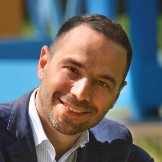 Laureato in filosofia, attività di ricerca e pubblicazioni in ambito filosofico e storico-politico