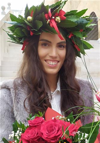 Laureata in Interpretariato e traduzione offre ripetizioni o lezioni di italiano, inglese e cinese
