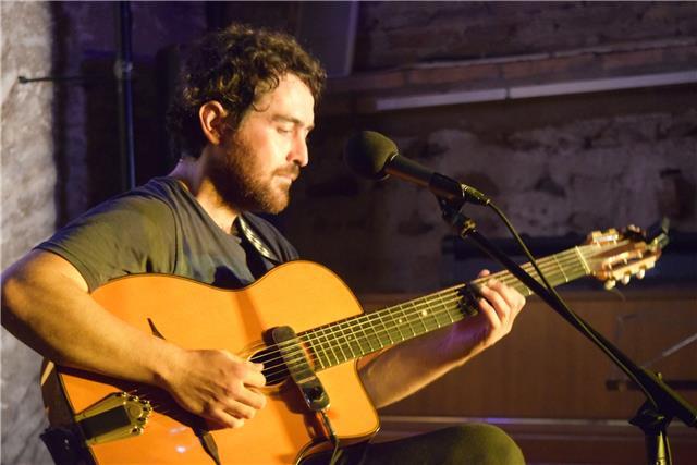 Clases de guitarra- Todos niveles- Horta Guinardó-Gracia (Barcelona)