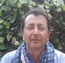 Maestro d'arte e laurea in Architettura