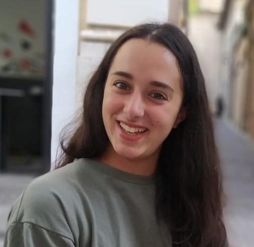 Laureanda in Matematica offre ripetizioni in Matematica e Fisica a studenti dalle superiori, medie ed elementari
