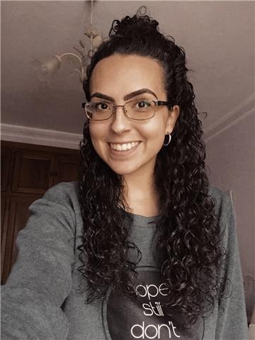 Ofrezco clases particulares de todas las asignaturas, con especialidad en inglés, para niños de primaria a domicilio