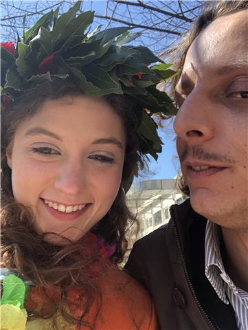Laureata in studi storico artistici