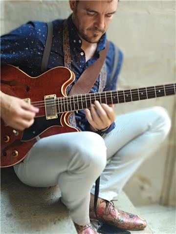 Clases de Guitarra, armonía y composición aplicada al instruemento