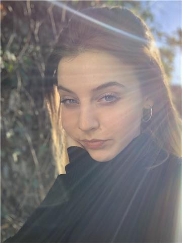 Doy clases particulares de catalán, castellano e inglés. online y barcelona y alrededores