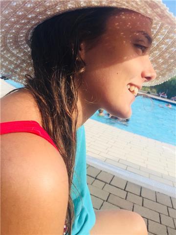 Ragazza madrelingua italiana, neodiplomata offre ripetizioni di lingua italiana e inglese per bambini da scuole elementari a medie. Disponibile a offrire i miei servizi nella città di Busto Arsizio e limitrofe