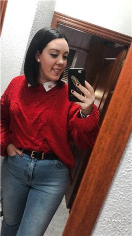 Doy clases particulares de matemáticas básicas hasta la eso. actualmente estoy estudiando pero tengo horario muy fexible