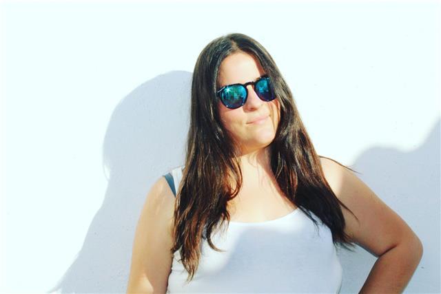 Doy clases de matemáticas, lengua y science para primaria. y biología para secundaria