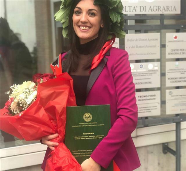 Laureata in Scienze e tecnologie alimentari impartisce lezioni di chimica e biologia
