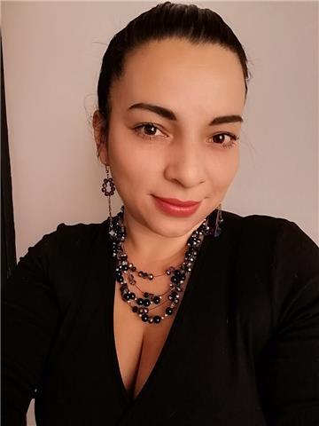 Docente de gestión, formulación, evaluación de proyectos comunitarios, de emprendimiento y cooperación. Asesoro tesis de grado