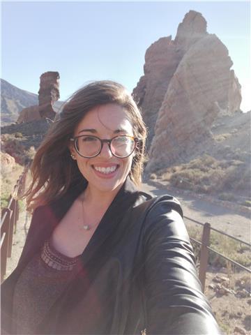 Laureata in lingue e specializzata in international tourism and destination management impartisce ripetizioni di inglese e spagnolo a civitavecchia per bambini, ragazzi e adulti. 
disponibile anche per ripetizioni on line