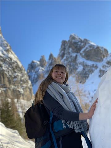Studentessa diplomata in liceo classico offre ripetizioni di greco antico, letteratura italiana e inglese