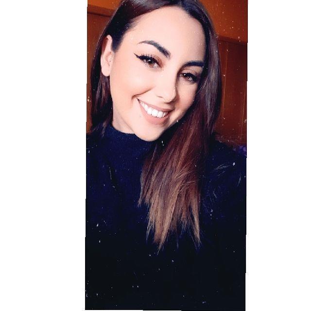 Titulada en comercio internacional ofrece clases de matemáticas básicas, contabilidad, matemáticas financieras y económica