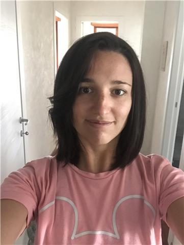 Interprete e traduttrice offre lezioni private di lingua tedesca via zoom o Skype a giovani studenti (scuole medie, superiori e università) che già lo studiano o a persone adulte che vogliono mettersi in gioco e impararlo da grandi o per interesse persona